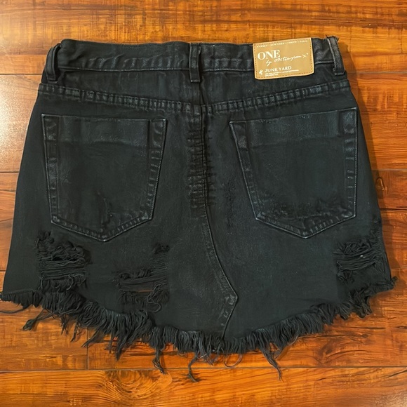 One teaspoon mini skirt - Picture 3 of 4